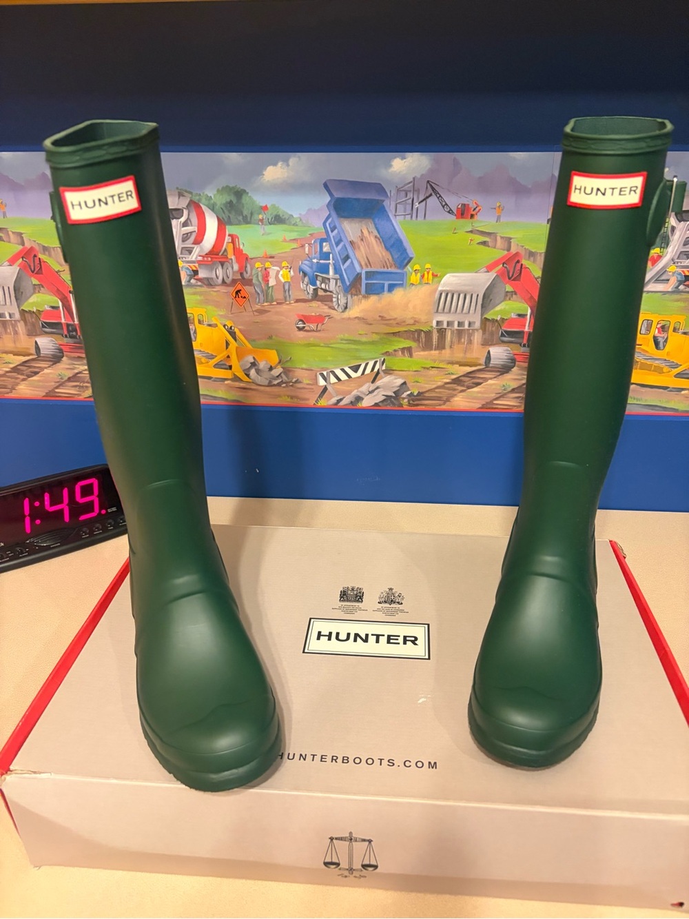 NIB Womens Hunter Green Waterproof Rain Boots Sz 7